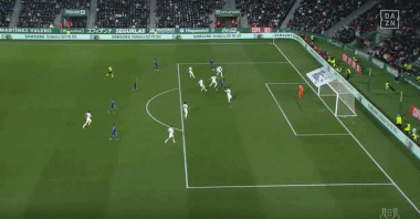 山东泰山推出官方授权球星卡，每盒售价698元